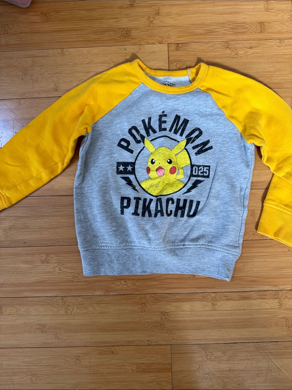 Pikachu Yellow & Gray Raglan Kids Sweatshirt jumping bean brand size 5